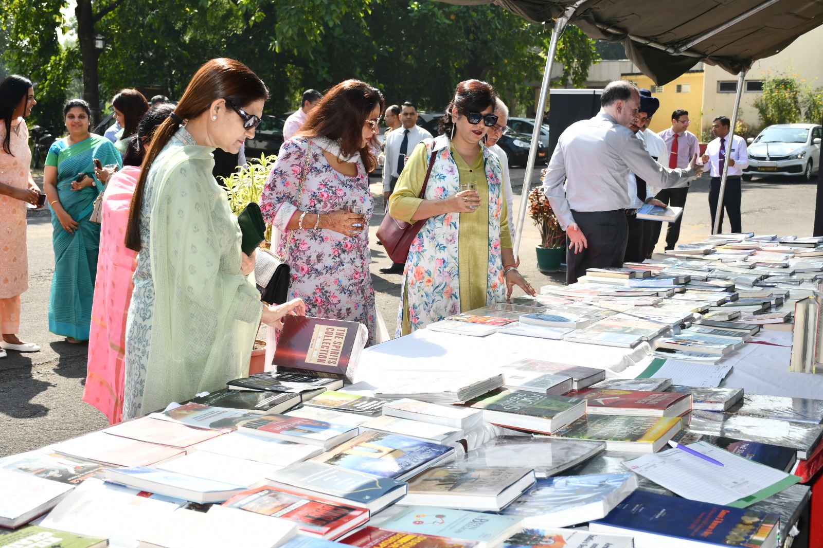 Book Fair: Combat Library Picture 3