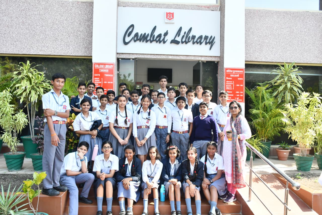 Book Fair: Combat Library Picture 5